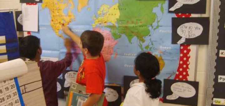 Kids using a Speak Map